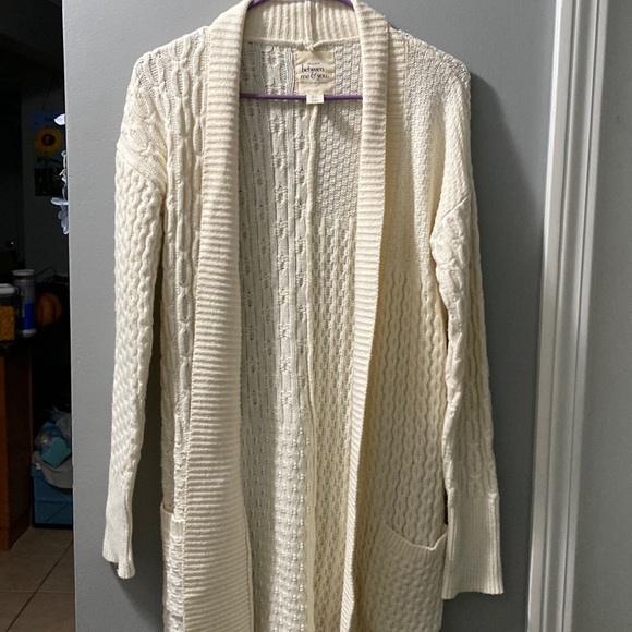 Between Me and You cream color cardigan in size small - Picture 2 of 7